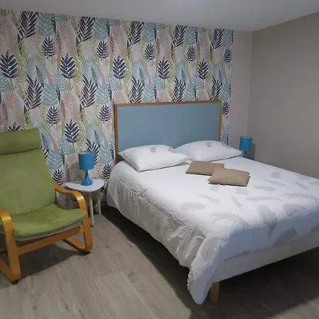 Les Collinades De 3*