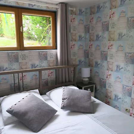 Pensión Les Collinades De 3*