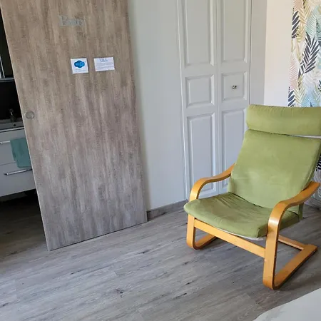 Les Collinades De 3*