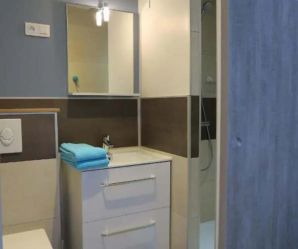 Les Collinades De Guest house