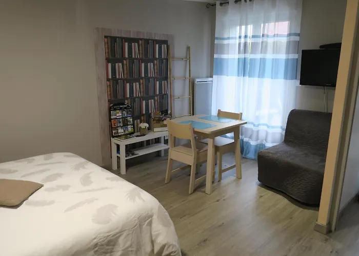 Les Collinades De 3* Châlons-en-Champagne