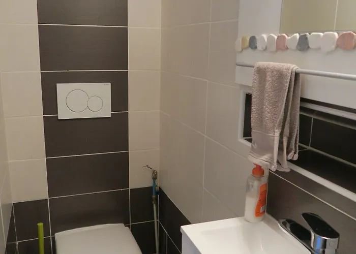 Les Collinades De Guest house